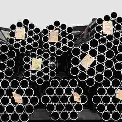 グレード4130クロモリ油井管 - 石油掘削および鉱業用途向け高強度耐食シームレス鋼管